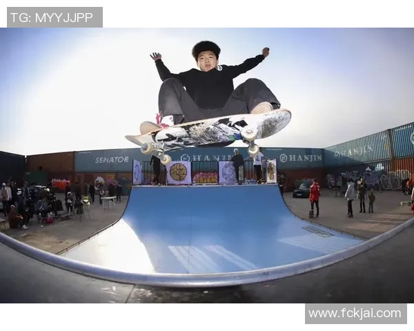 杭州滑板队在滑板节奏排行榜中荣获第二名展现出强劲实力与团队风采